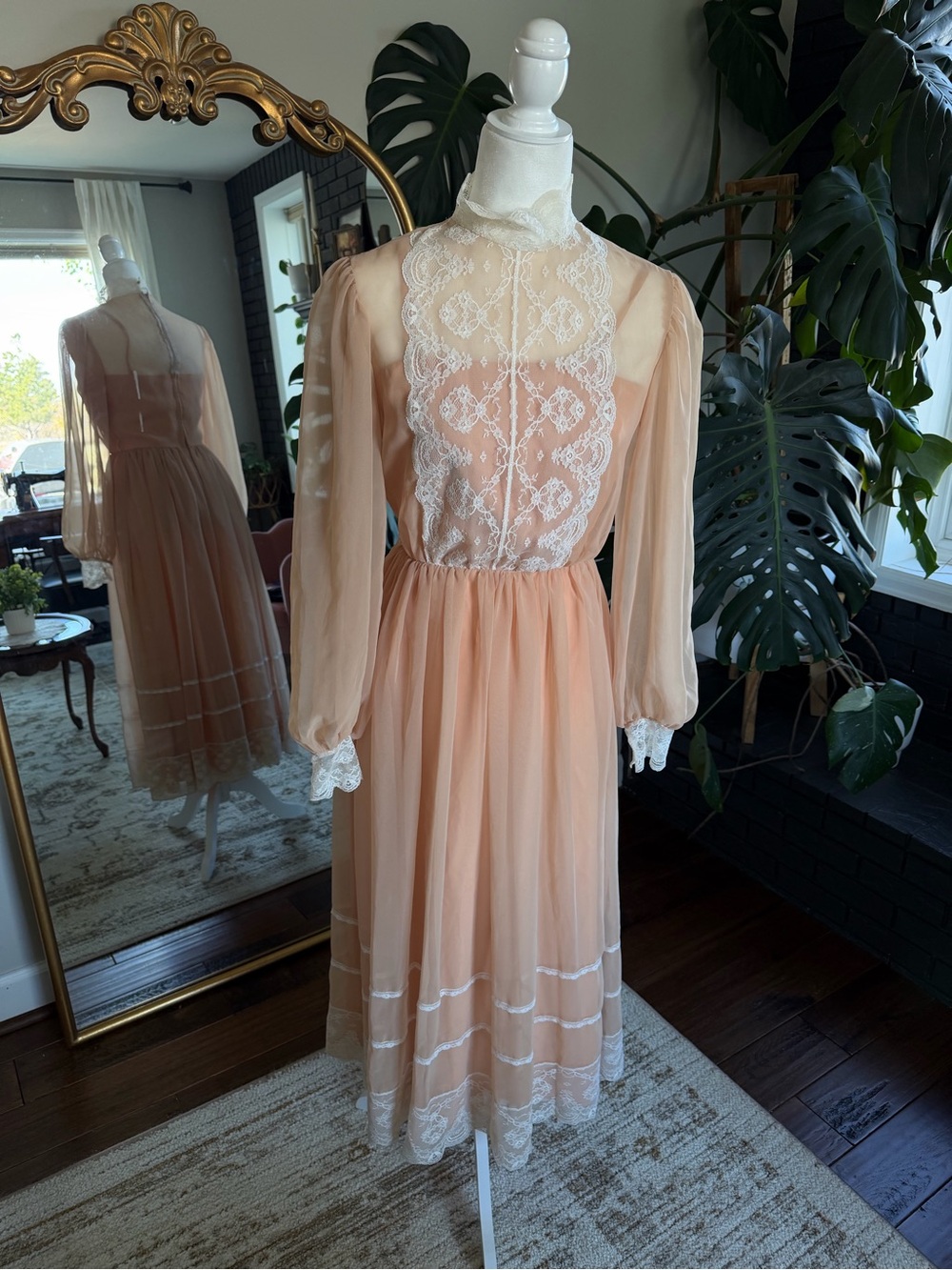 Vintage Peach Lace Long-Sleeve Prairie Gunne Sax Style Dress
